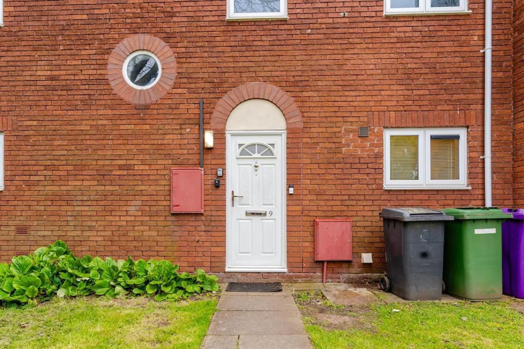 A&S Properties, No Guest Fees, Bank Transfe Deposit Available Wolverhampton Exterior photo