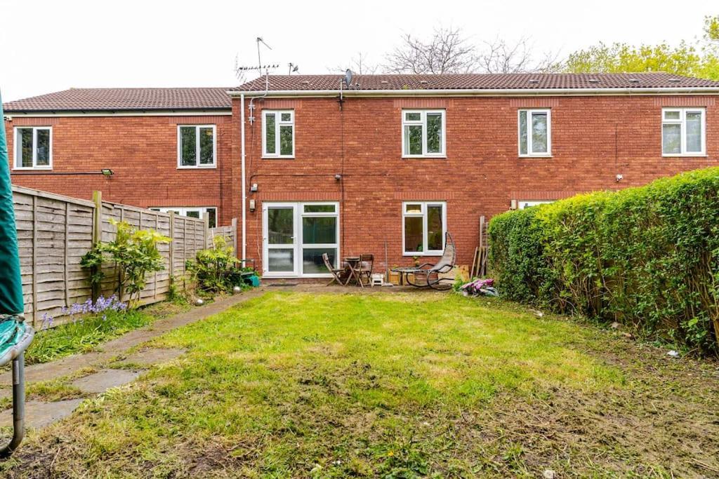 A&S Properties, No Guest Fees, Bank Transfe Deposit Available Wolverhampton Exterior photo